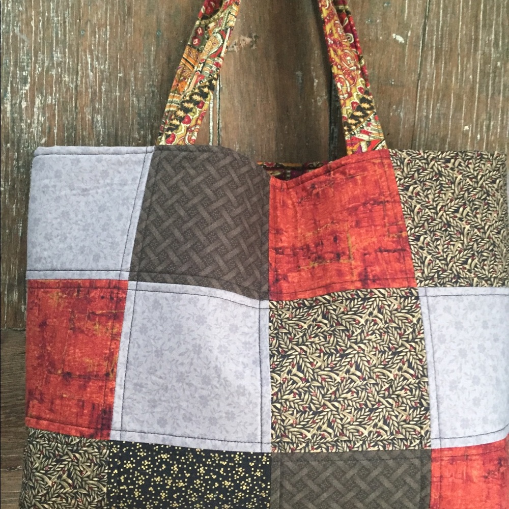🌞🌛✨Beautiful Handmade quilted Tote Craftsmanship - Picture 3 of 7